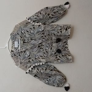 Alexis Women Blouse Color Cream. Size XS